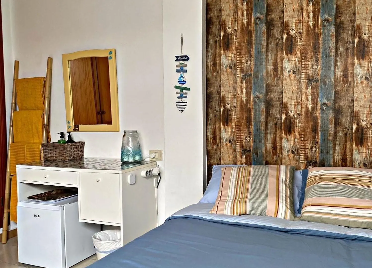 Alojamento de Acomodação e Pequeno-almoço Amanecer Isleno Habitaciones Arrecife